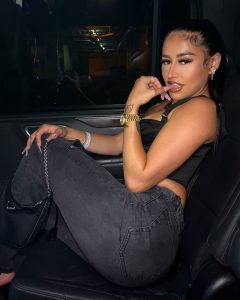 Raelynn Inez – Official Website